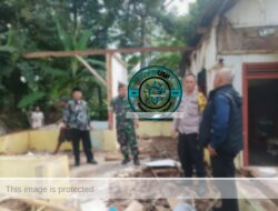 TNI, Polri, dan Aparatur Desa Sigap Tangani Rumah Ambruk Akibat Cuaca Ekstrem di Ciamis