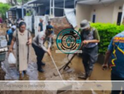 Banjir Rendam Karangpawitan, Polisi Sigap Turun Tangan Tangani Dampak