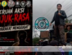 Geruduk Kantor Desa, Ratusan Warga Linggawangi Tasikmalaya Tuntut Kades Mundur
